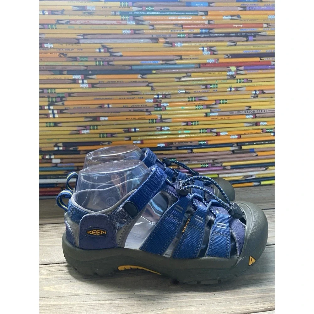 Keen Newport H2 Sandals Big Kids Youth Size 4‎ Blue Waterproof Sport Shoes Boys